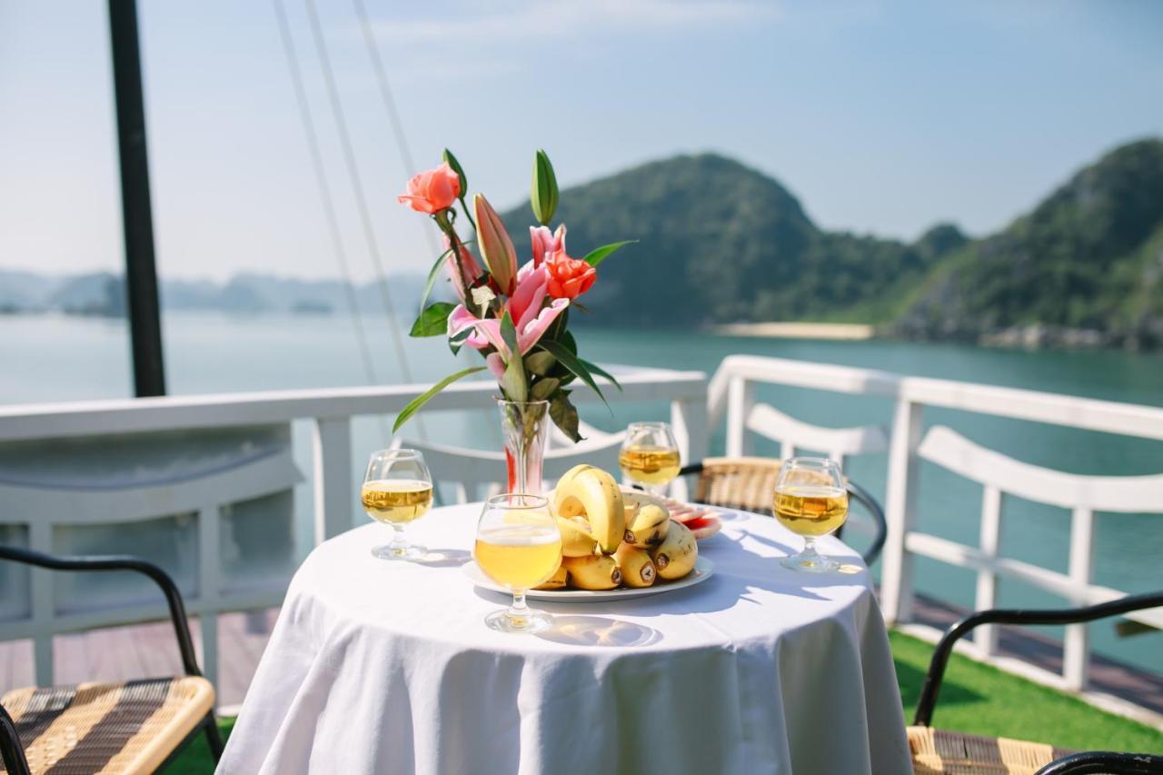 Hotel Viola Cruise Halong Bay Ha Long Exteriér fotografie
